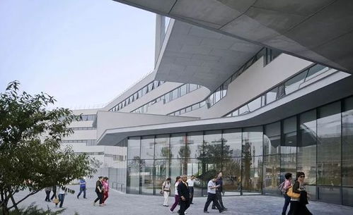 以人育人，共同發展 北京四中教育集團的技術開發實踐與育人理念融合
